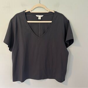 NWT Athleta Green Cropped Essential V Neck Tee Size XL